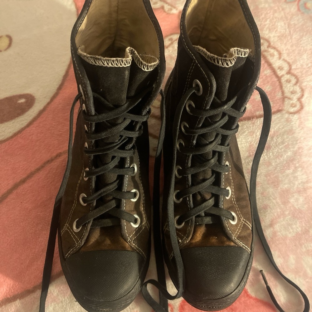 converse ankle boots :3333